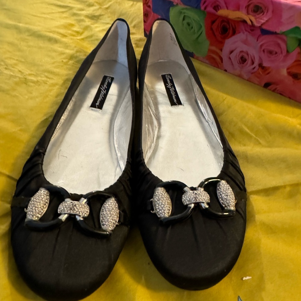 Beverly Feldman black and silver ballet flats